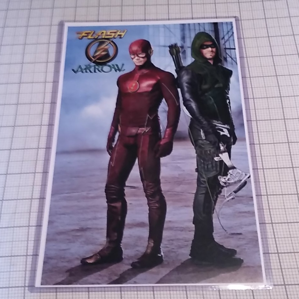 The Flash & Green Arrow Collectable Card In Case